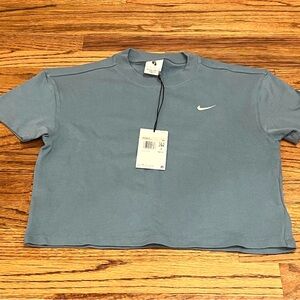 Nike Women's Crop Shirt XS